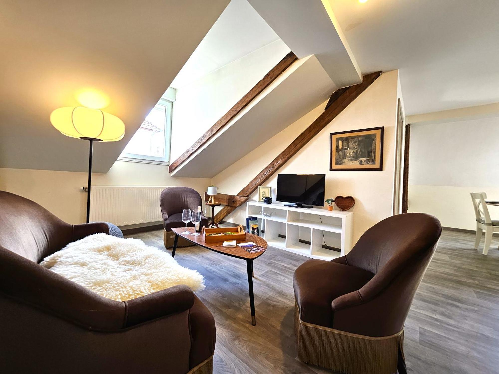 Apartment Thannt3-centre Ville-garage Prive